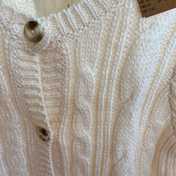Hollister cream sweater size large - Picture 6 of 13